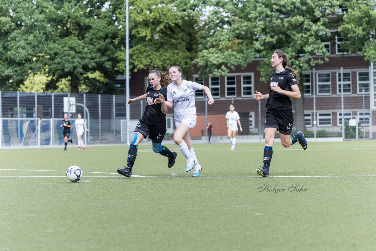 Bild 83 - wBJ Alstertal-Langenhorn - SV Henstedt-Ulzburg : Ergebnis: 4:1